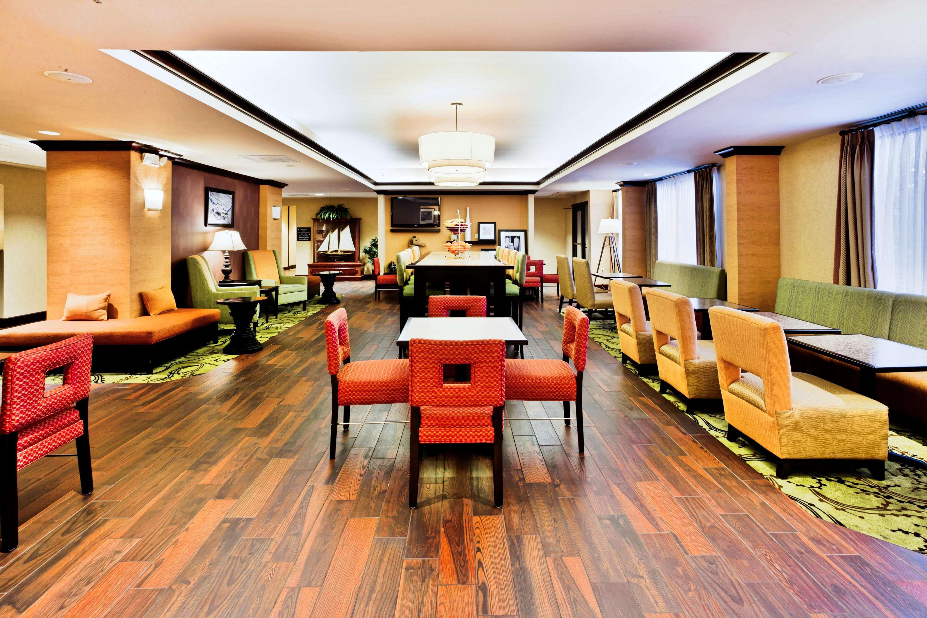 Hampton Inn Сиконк Экстерьер фото